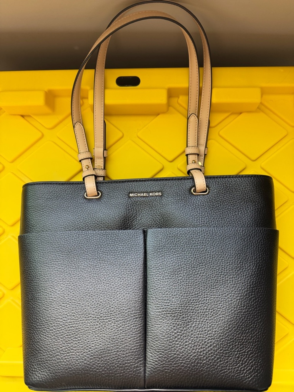NEW MICHAEL KORS Bedford Medium Black Pebbled Leather Tote with Tan Handles